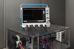 Voltage measurements on three-phase motor showing three-phase input voltages after start-up